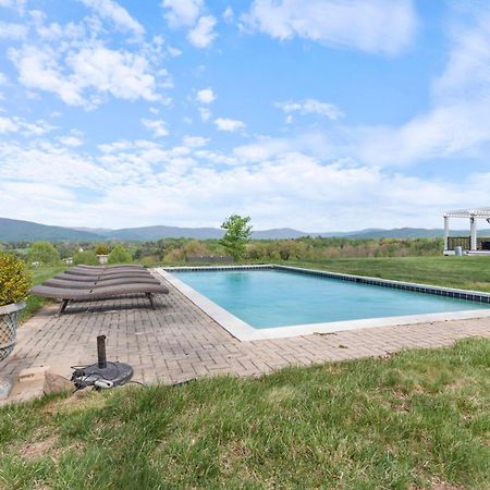 Rustic Baileys Retreat Cabin Near Wineries! Crozet Eksteriør billede