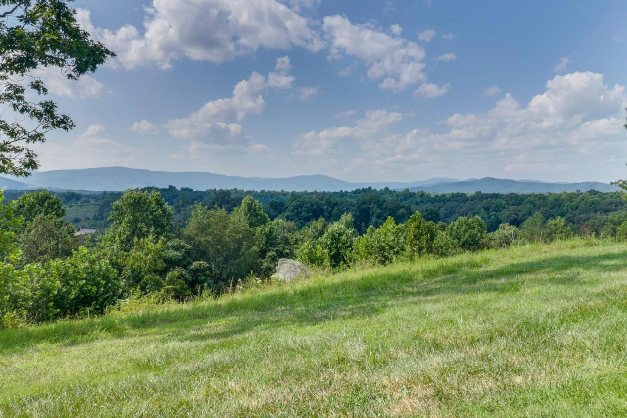 Rustic Baileys Retreat Cabin Near Wineries! Crozet Eksteriør billede