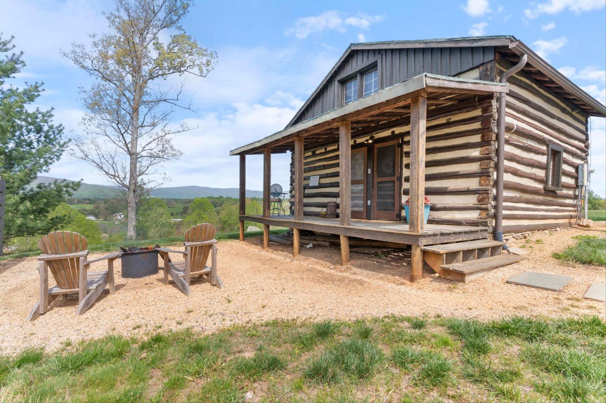 Rustic Baileys Retreat Cabin Near Wineries! Crozet Eksteriør billede